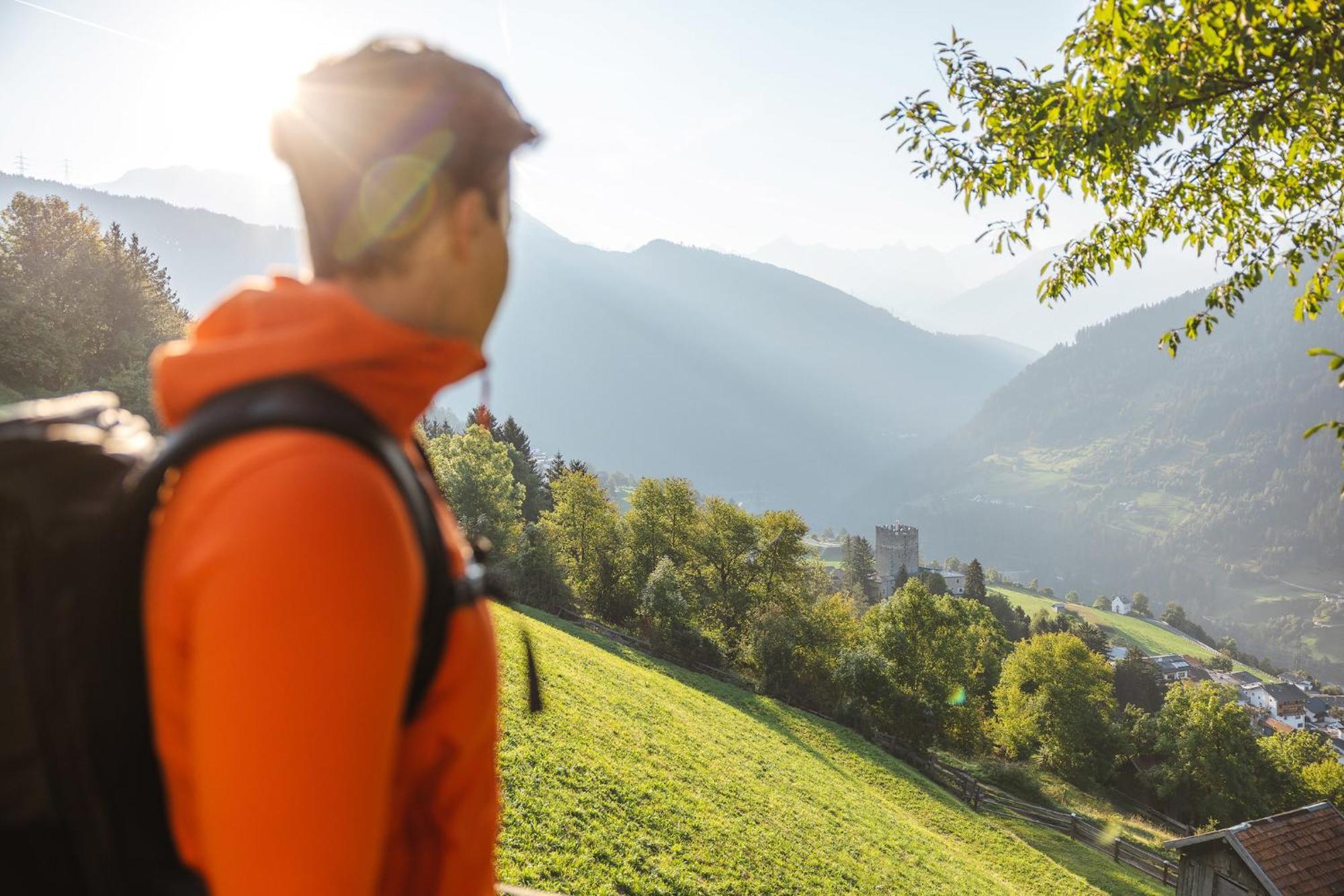 Lechtaler Alpenblick Landeck - Privatzimmer & Ferienwohnung Buitenkant foto