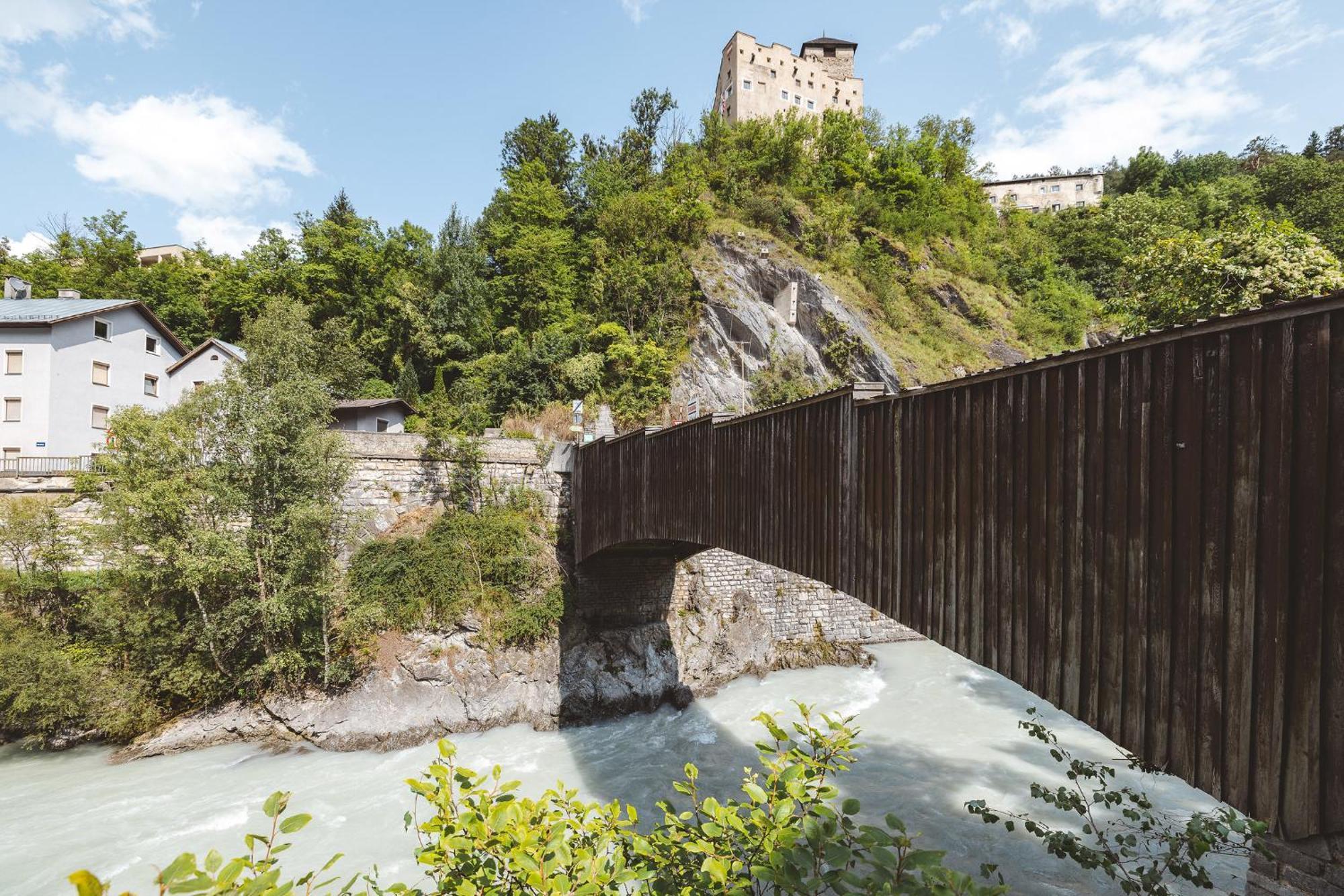 Lechtaler Alpenblick Landeck - Privatzimmer & Ferienwohnung Buitenkant foto