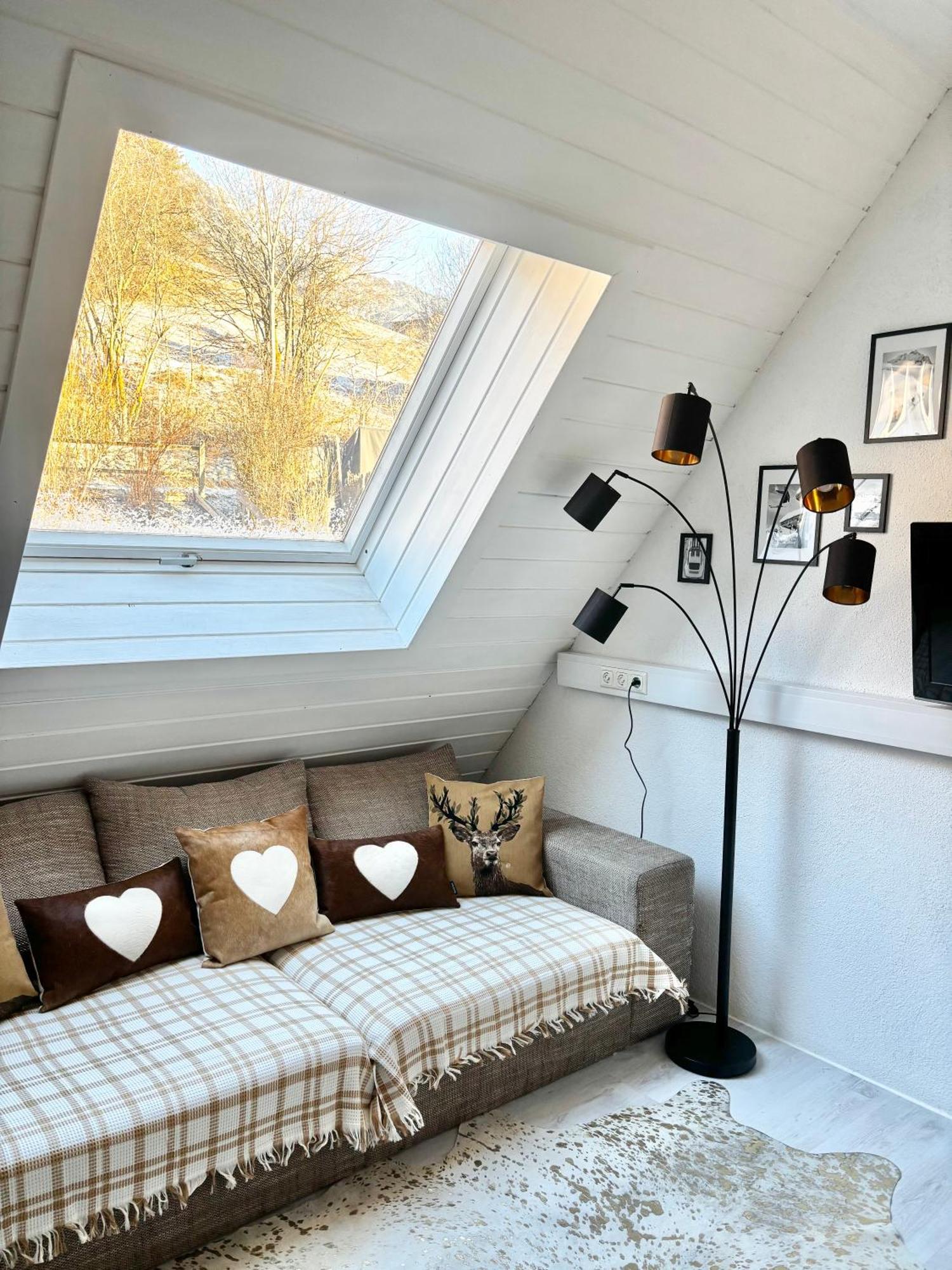 Lechtaler Alpenblick Landeck - Privatzimmer & Ferienwohnung Buitenkant foto
