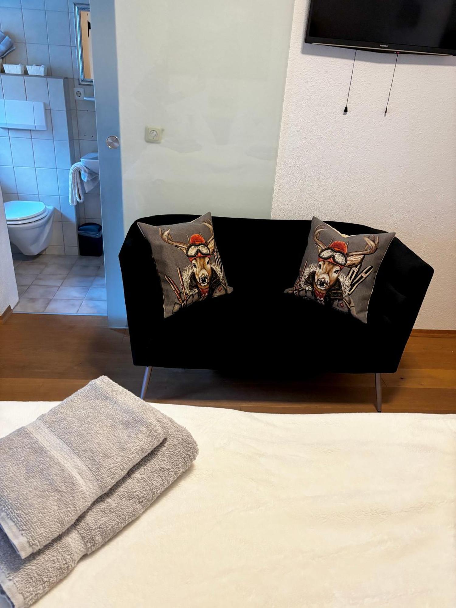 Lechtaler Alpenblick Landeck - Privatzimmer & Ferienwohnung Buitenkant foto