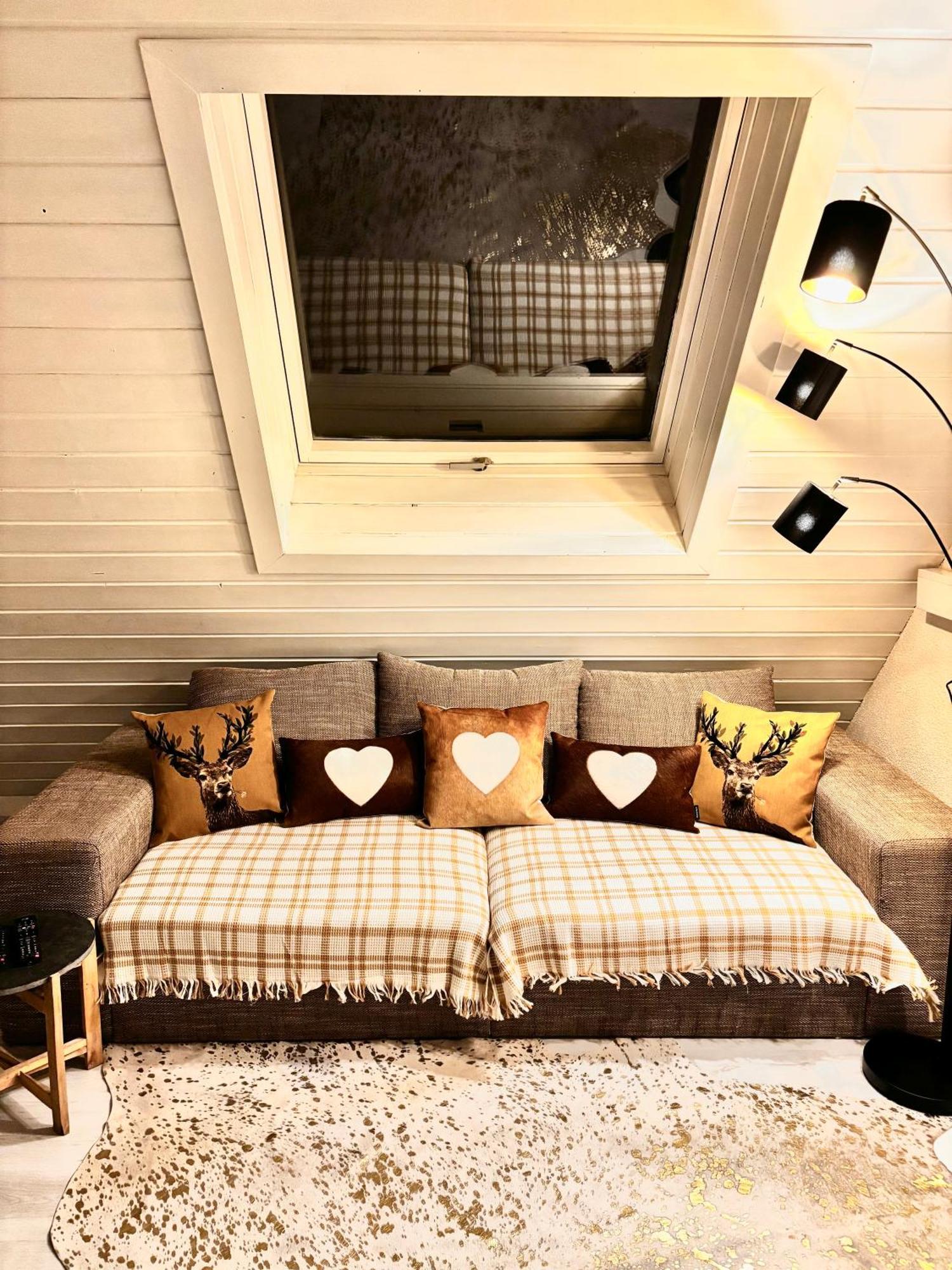 Lechtaler Alpenblick Landeck - Privatzimmer & Ferienwohnung Buitenkant foto